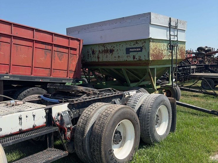 1994-peterbilt-377-image-6