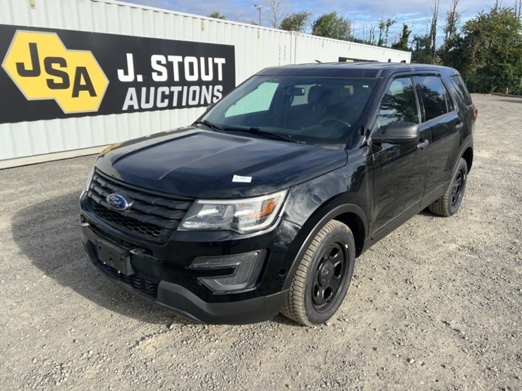 2017-ford-explorer-image-1