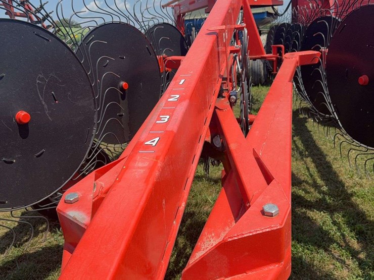 2019-kuhn-sr600-image-8