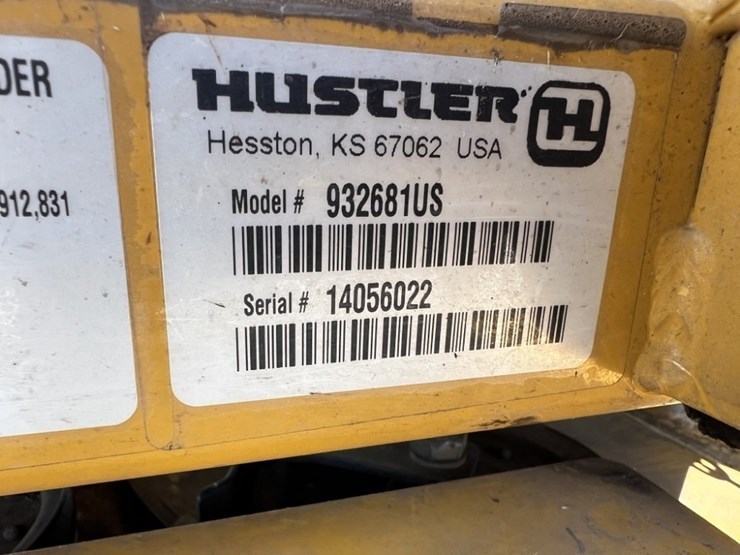 2014-hustler-zero-turn-mower-image-9