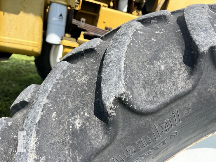 ag-chem-rogator-854-image-8
