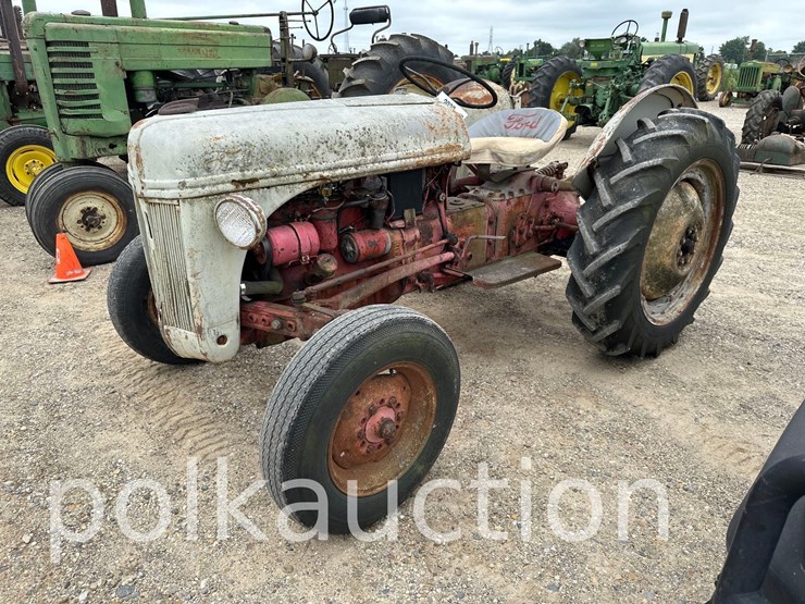 2038-ford-9n-image-3