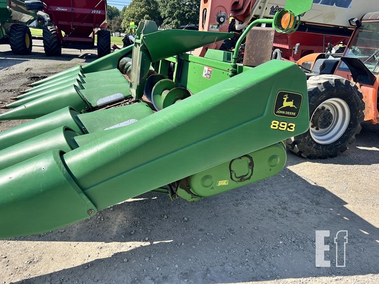 2000-john-deere-893-image-16
