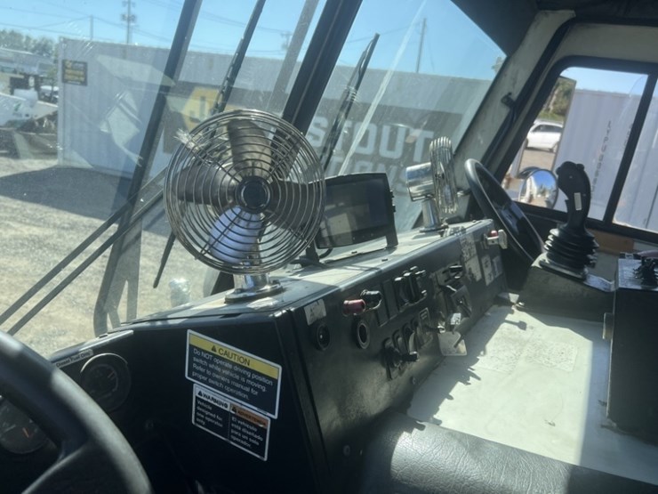 2013-mack-leu612-image-19