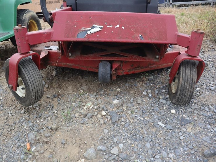 toro-zero-turn-mower-image-14