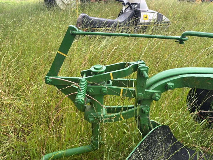 john-deere-14-image-16