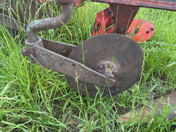ji-case-5-bottom-14"-pull-type-plow-image-45