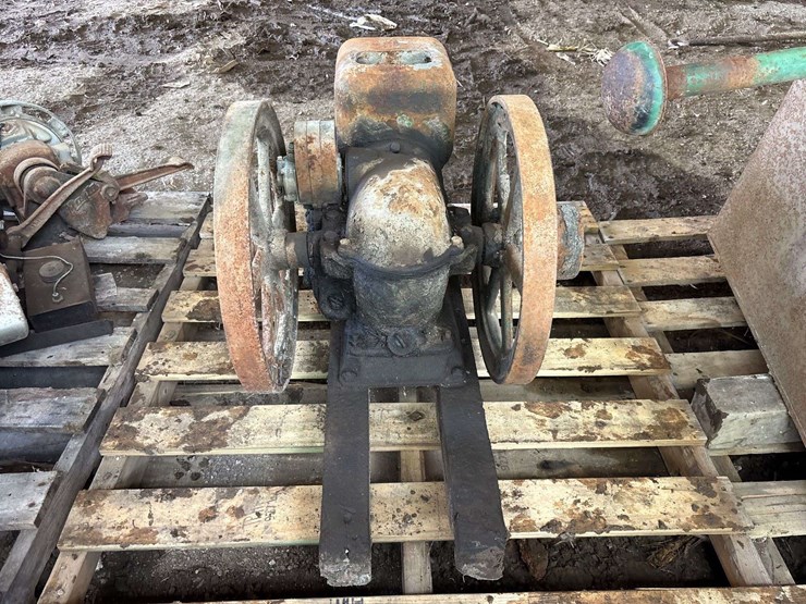john-deere-model-e-1.5-hp-engine-image-4