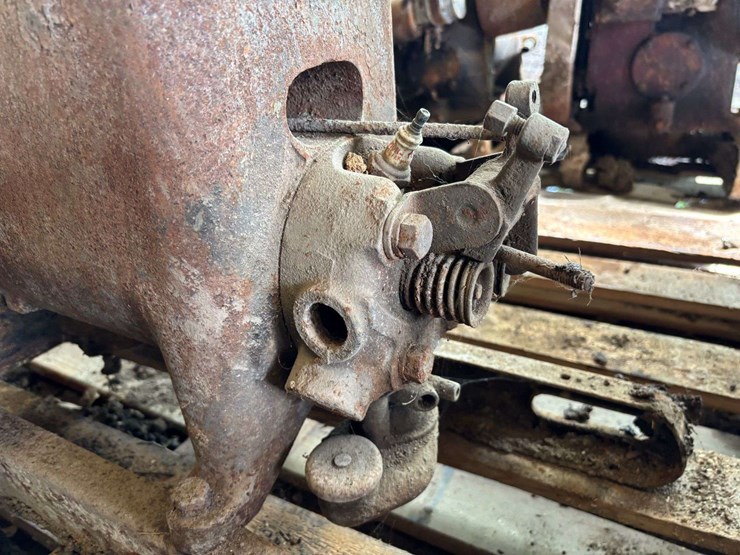 1-1/2-to-2-1/2-hp-international-harvester-la-engine-image-17