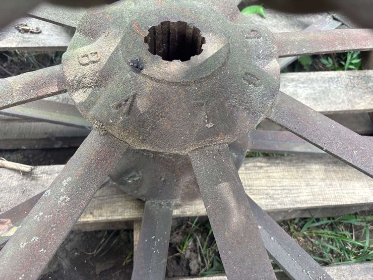(2)-oliver-steel-wheels-and-extensions-image-14