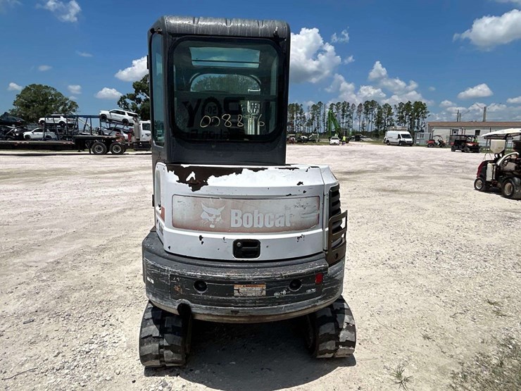 2013-bobcat-e32-image-29