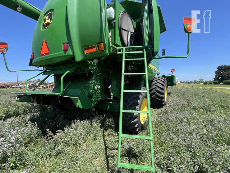2005-john-deere-9560-sts-image-35