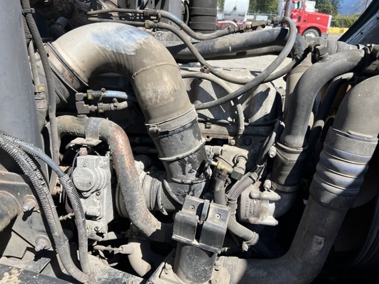 2011-mack-leu612-image-33