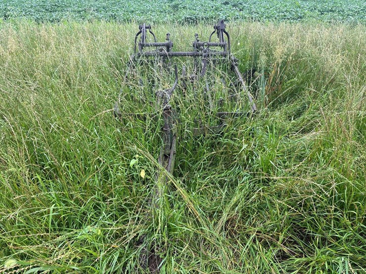 2-bottom-14”-two-way-plow-image-2