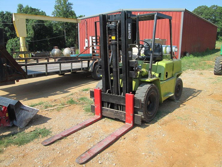 #11-•-#26830-•-clark-8000lb-cushion-tire-forklift-y685-0316-5960fa-image-1