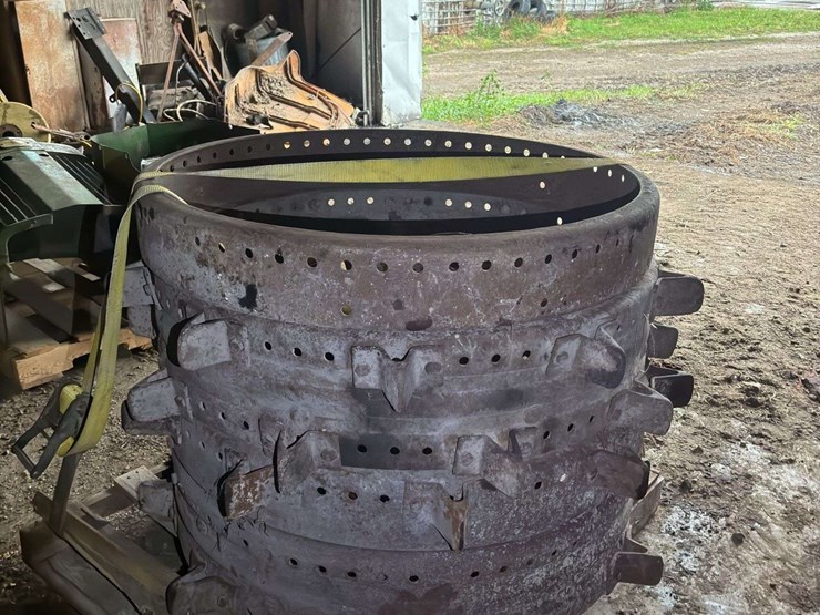 (2)-42-inch-rear-steel-wheels-with-lugs-and-extensions-image-4