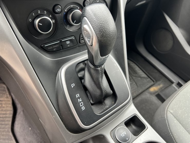 2013-ford-escape-image-28