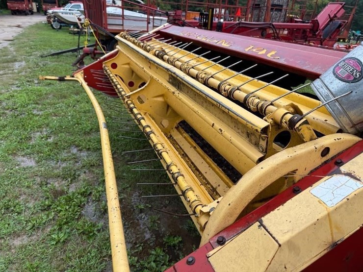 new-holland-1465-image-9