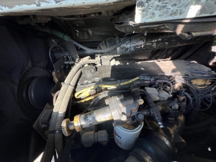 2005-caterpillar-c7-image-32