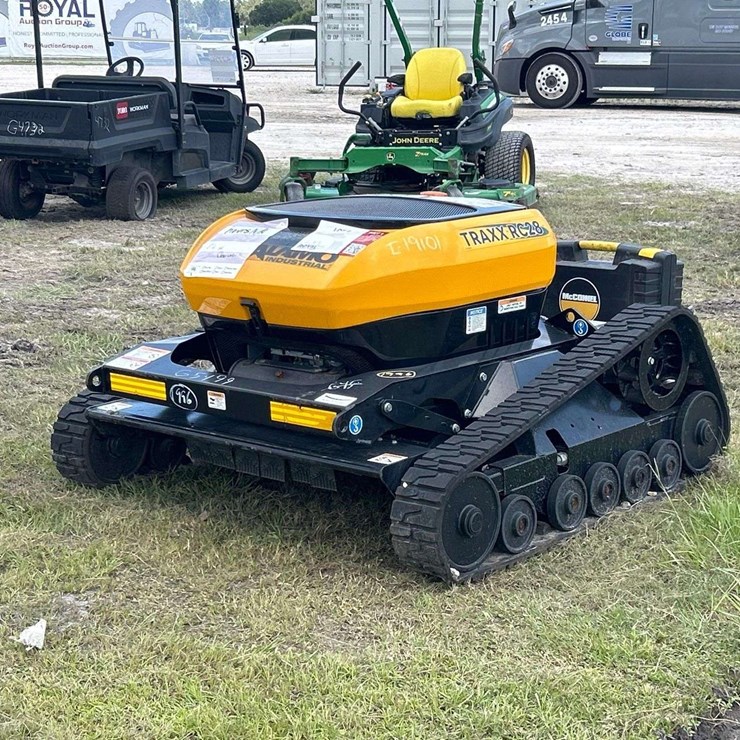 2022 McConnel TRAXX RC28 Remote Controlled Slope Mower