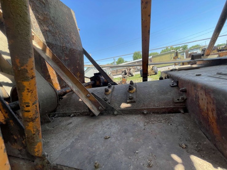 minneapolis-moline-1200-corn-sheller-image-51