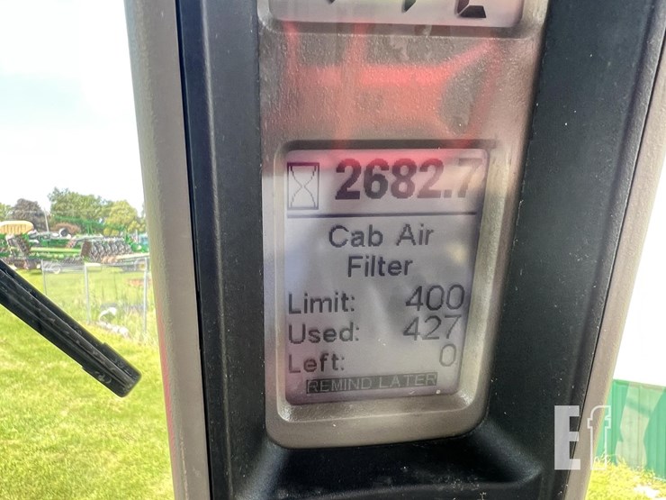 2010-case-ih-magnum-215-image-64