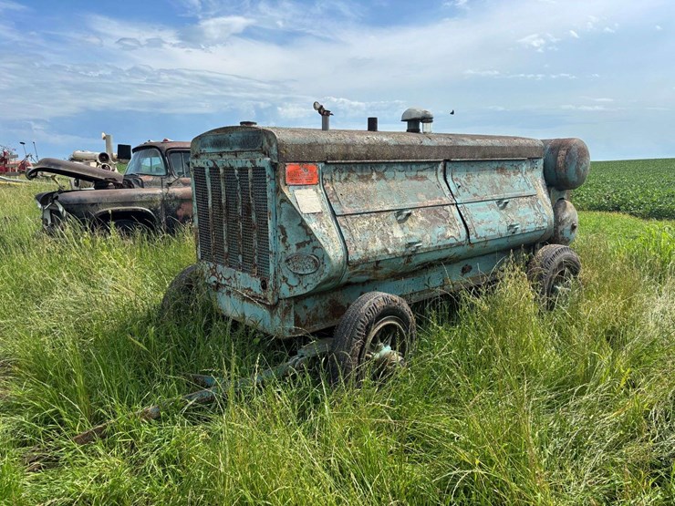 gardner-denver-air-compressor-unit-and-cart-image-1