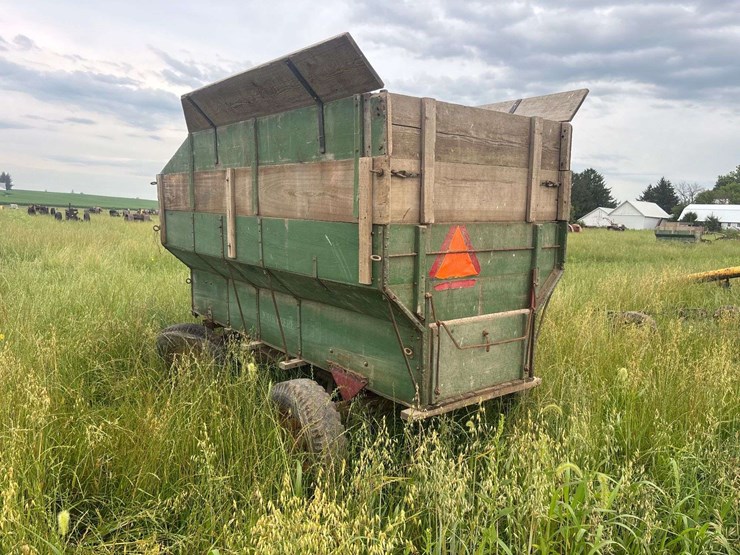 john-deere-flare-box-and-running-gear-image-7