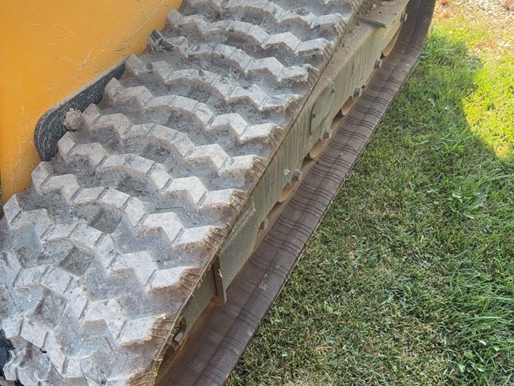 2012-deere-333g-image-31