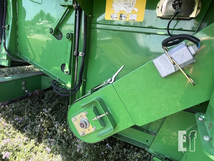 2005-john-deere-9560-sts-image-16