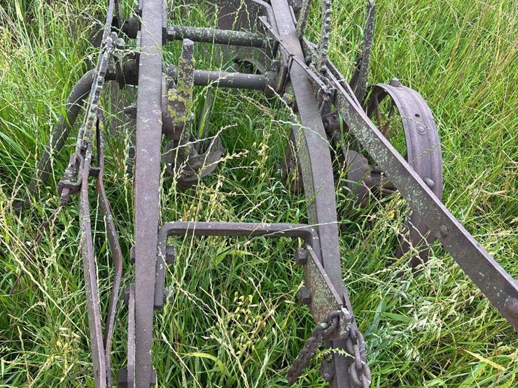 massey-ferguson-14-image-16