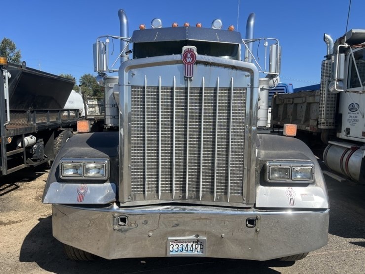 kenworth-w900-image-6