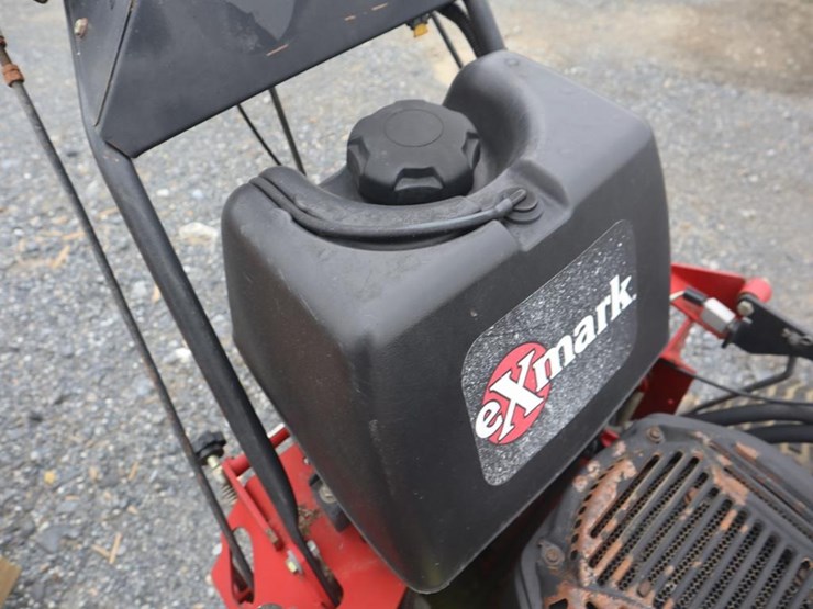 exmark-stand-on-mower-image-13