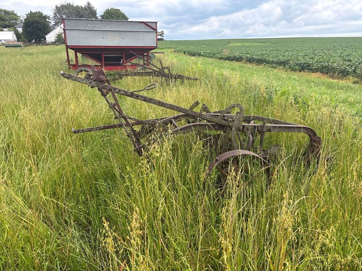 massey-ferguson-14-image-9