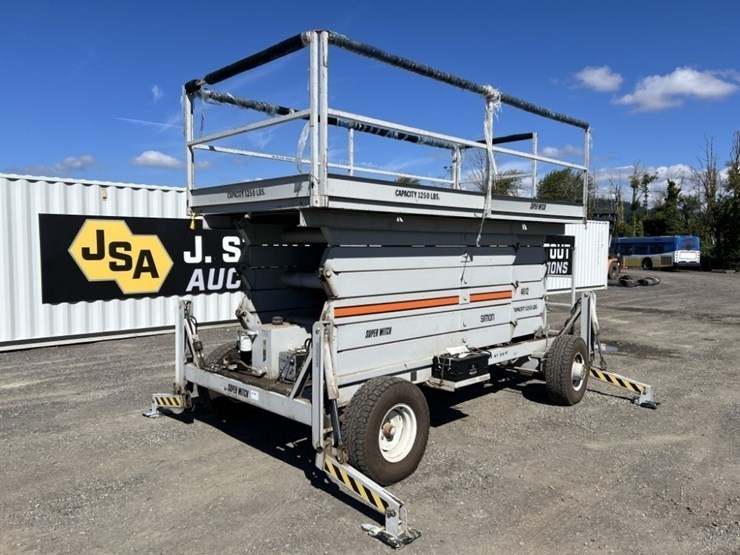 simon-super-witch-4612e-scissor-lift-image-1