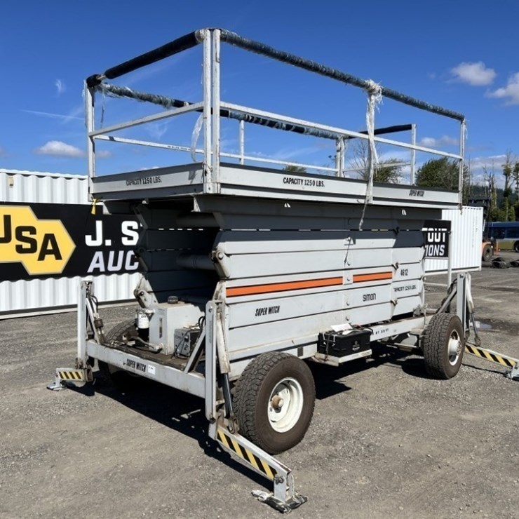 Simon Super Witch 4612E Scissor Lift
