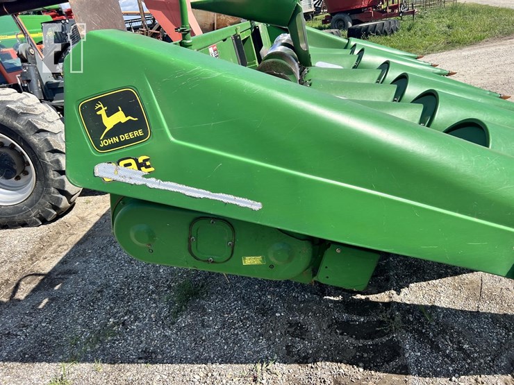2000-john-deere-893-image-13