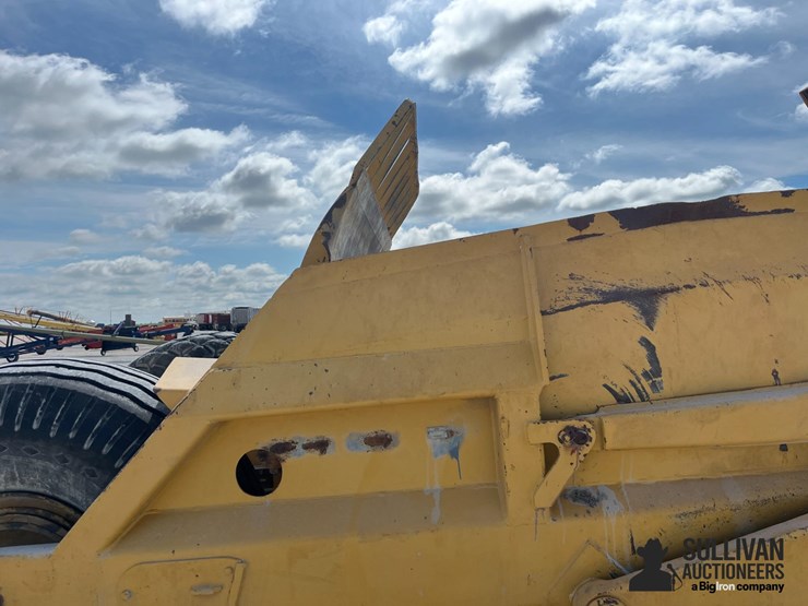 caterpillar-70-image-17