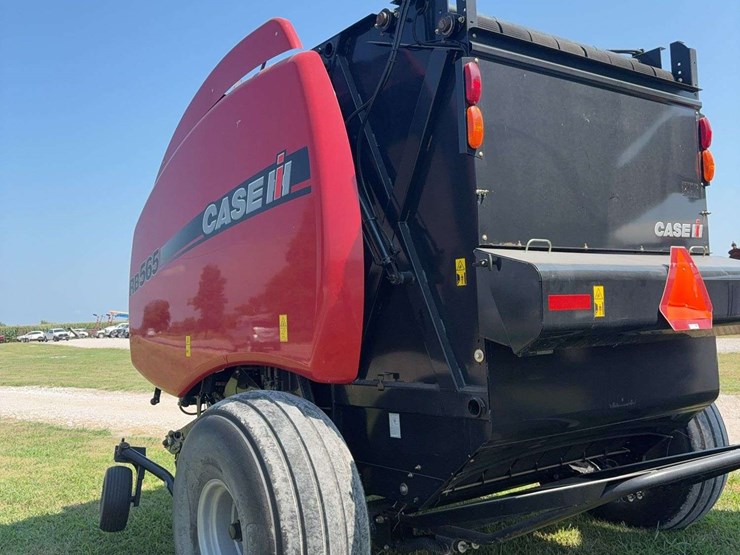 2016-case-ih-rb565-image-7