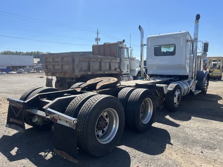 kenworth-w900-image-3