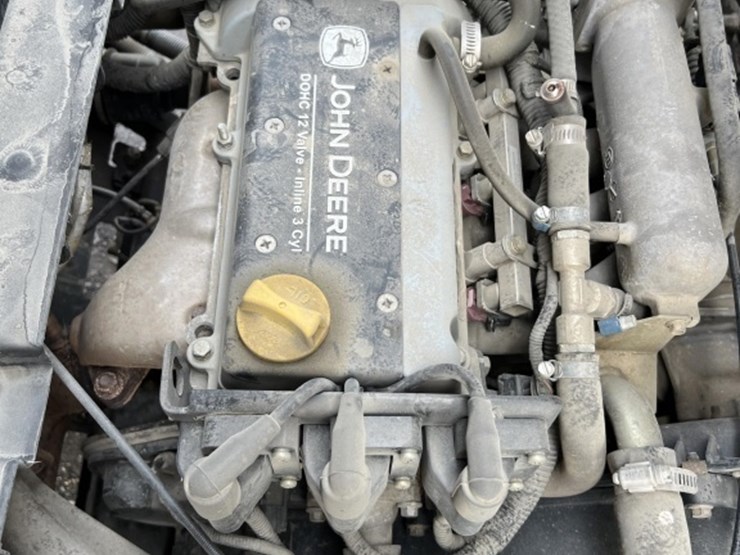 john-deere-gator-image-17