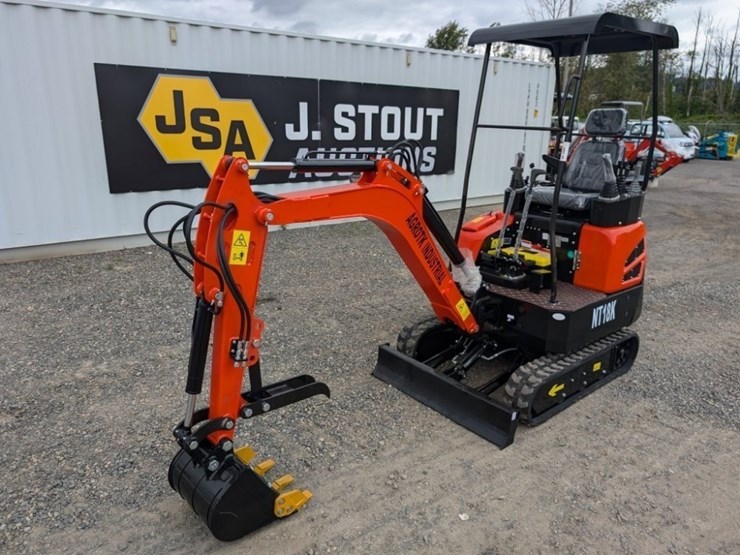 2025-cfg-nt18k-mini-hydraulic-excavator-image-1