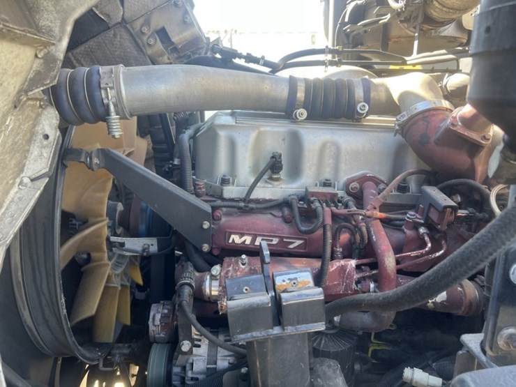 2013-mack-leu612-image-25