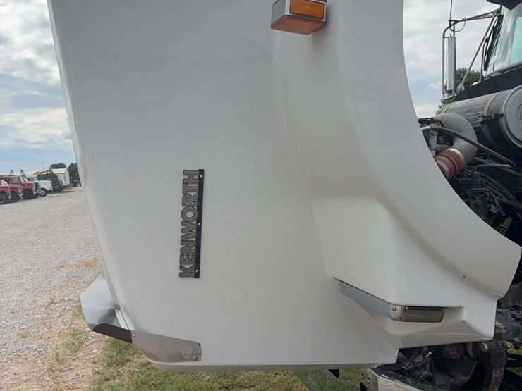 2003-kenworth-t800-image-33