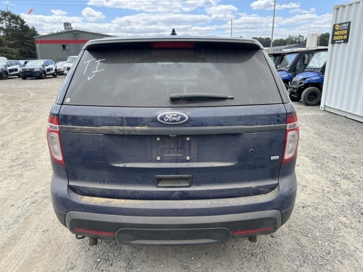 2015-ford-explorer-image-5