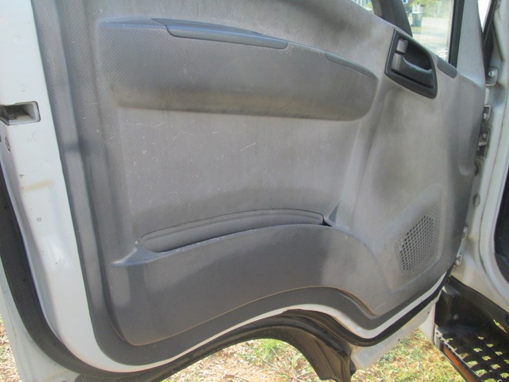 2011-isuzu-fsd-image-29