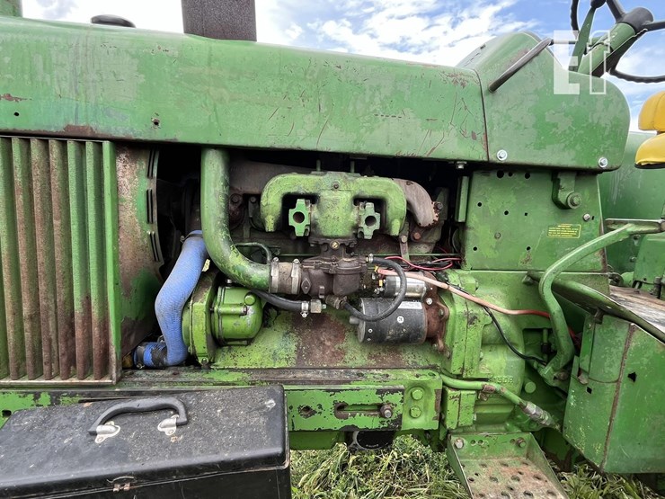 john-deere-3020-image-12