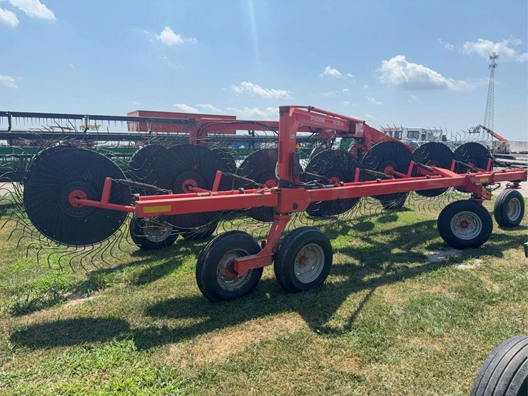 2019-kuhn-sr600-image-5