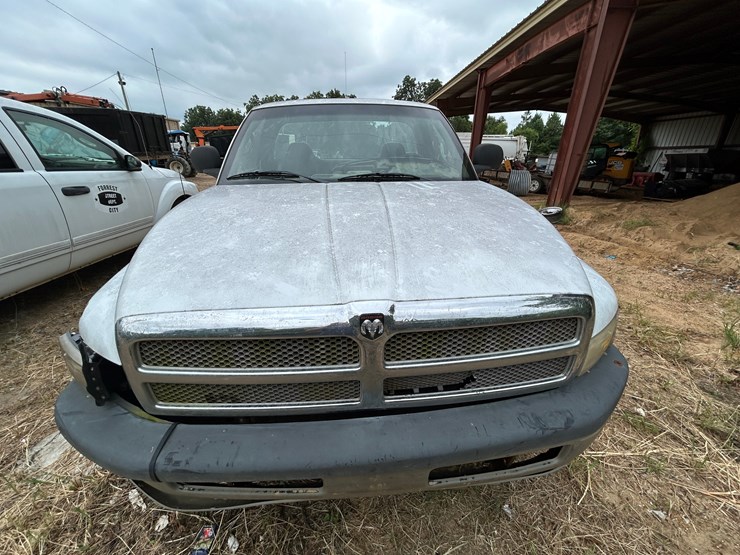 2001-dodge-ram-1500-image-12