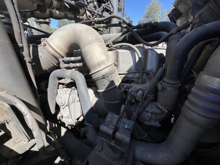 2015-mack-leu612-image-30